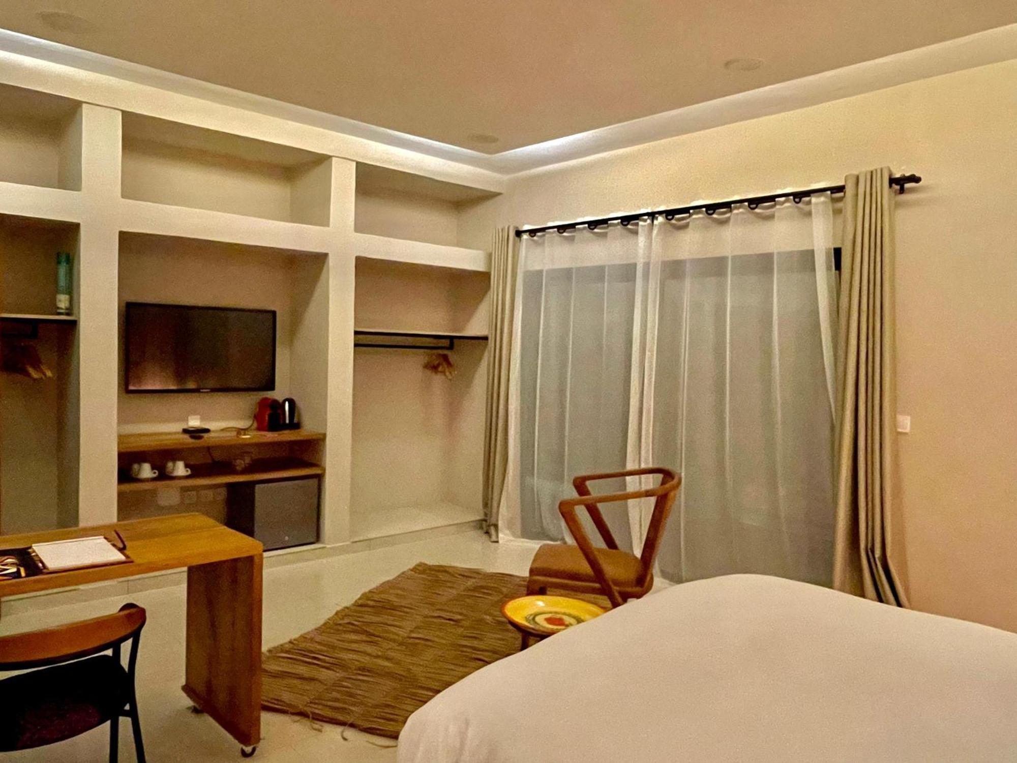 Hotel Le Kentia Lomé Zewnętrze zdjęcie
