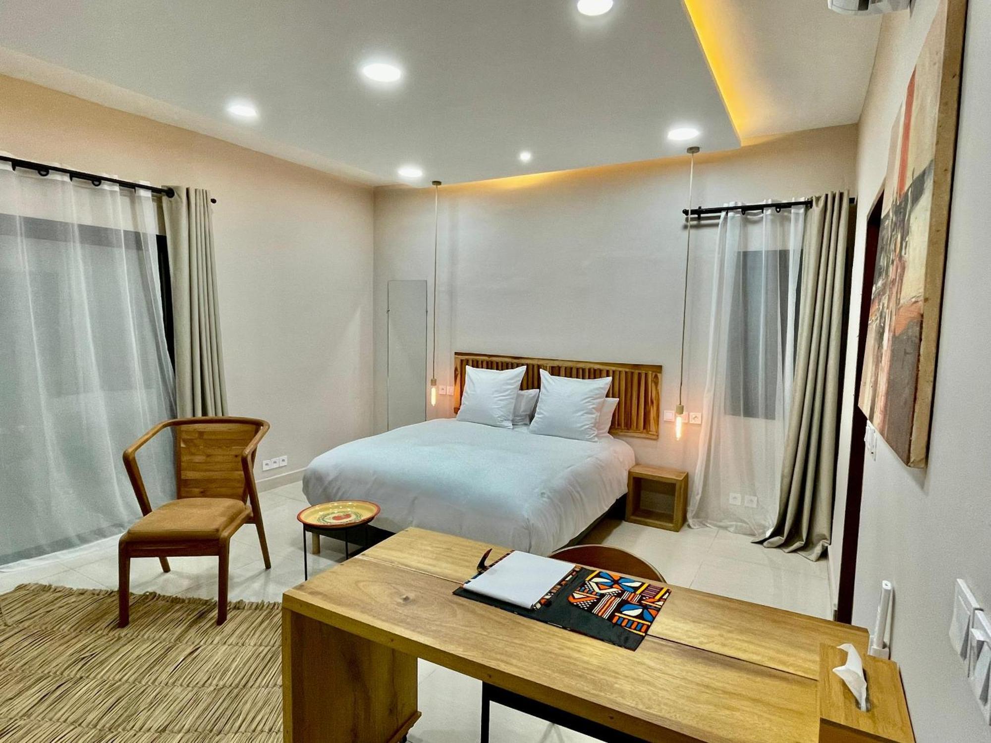 Hotel Le Kentia Lomé Zewnętrze zdjęcie