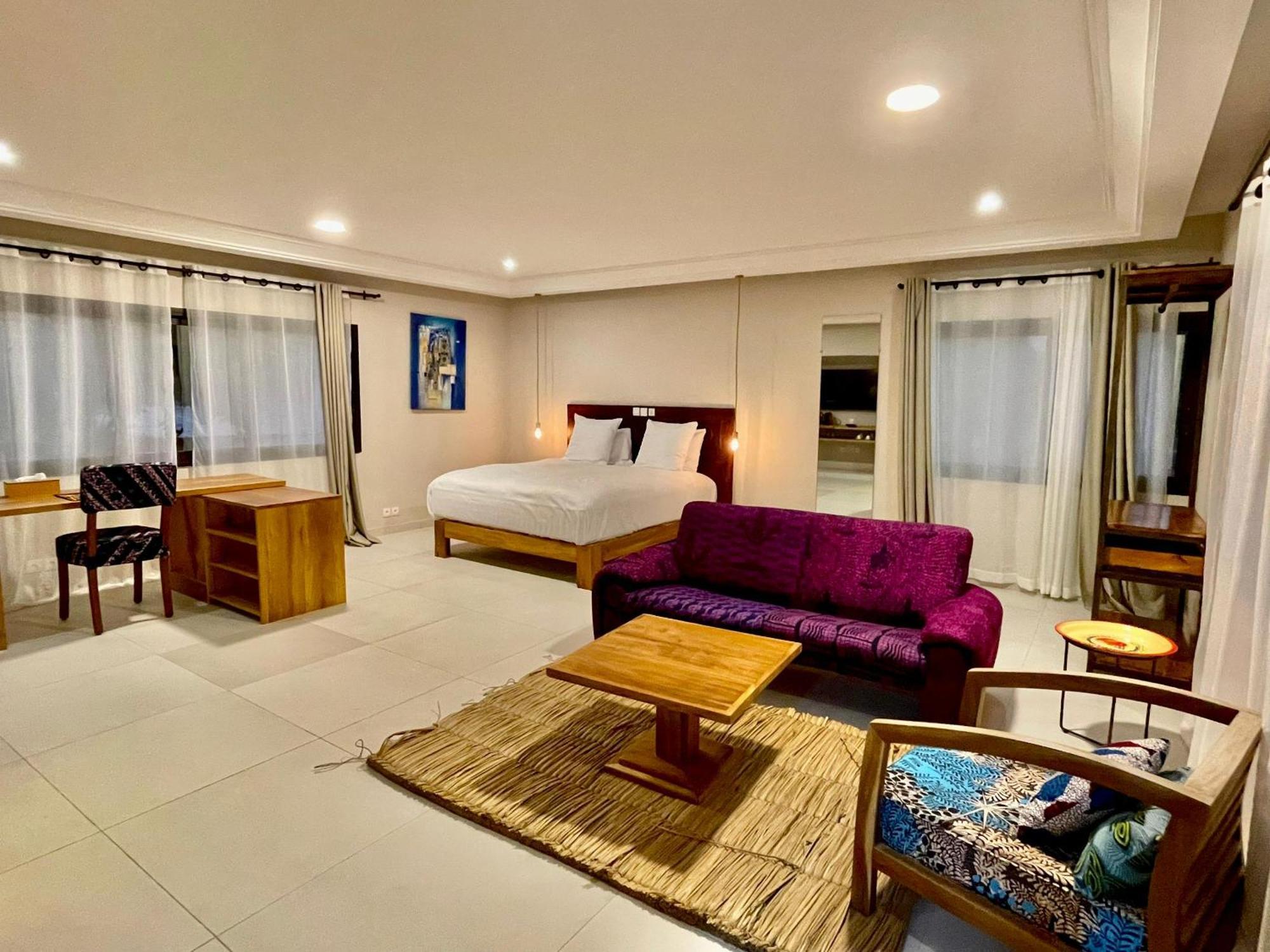Hotel Le Kentia Lomé Zewnętrze zdjęcie